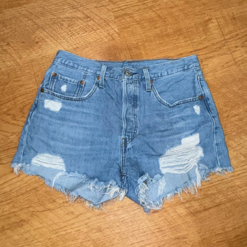 Denim ripped high waist 501 levi shorts